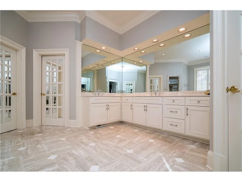 420 Windship Place, Sandy Springs, Georgia 30327, 6 Bedrooms Bedrooms, ,6 BathroomsBathrooms,Residential,Sold,420 Windship Place,6116937