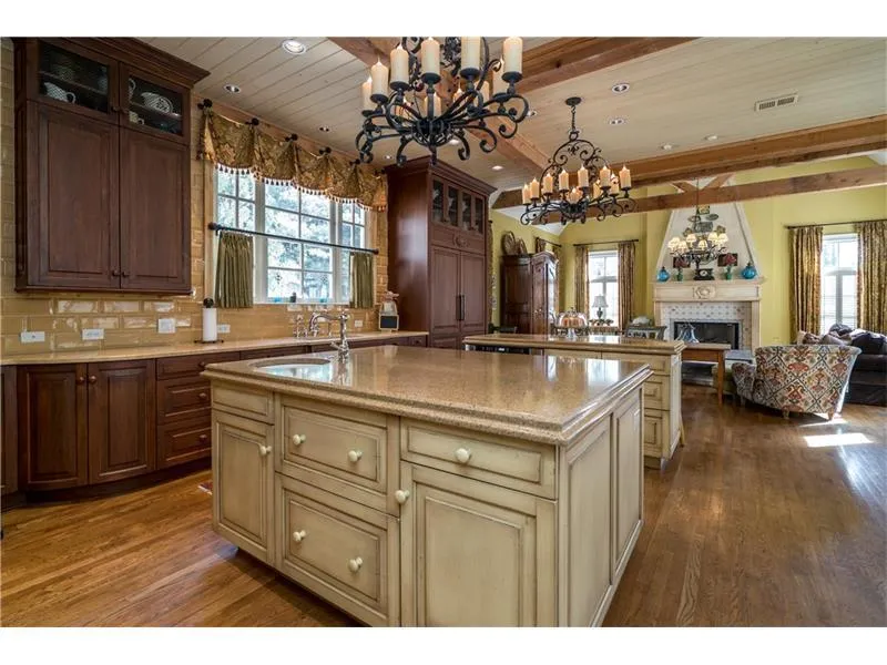 420 Windship Place, Sandy Springs, Georgia 30327, 6 Bedrooms Bedrooms, ,6 BathroomsBathrooms,Residential,Sold,420 Windship Place,6116937