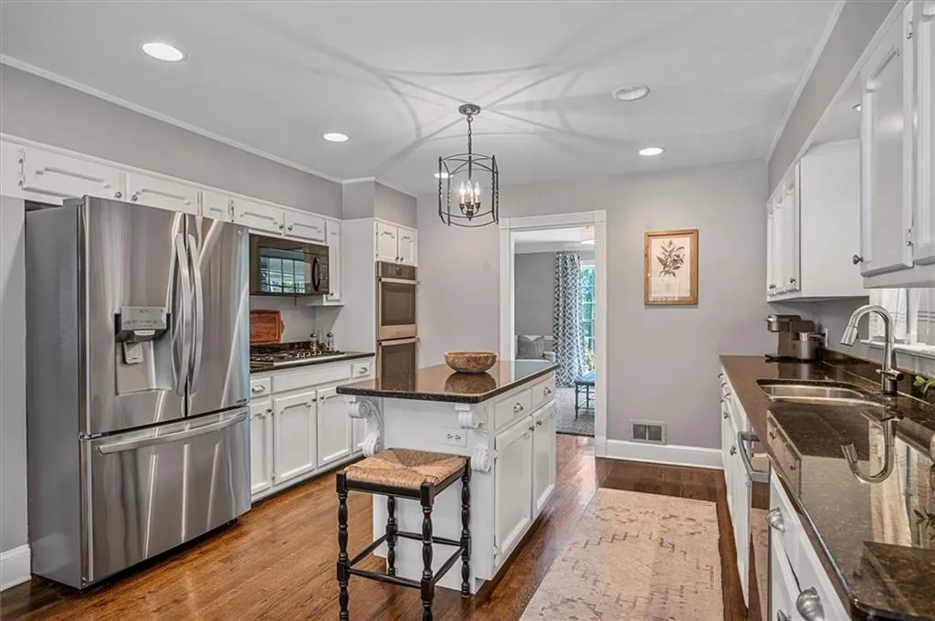 7525 Ball Mill Road, Sandy Springs, Georgia 30350, 5 Bedrooms Bedrooms, ,4 BathroomsBathrooms,Residential,Sold,7525 Ball Mill Road,7033918