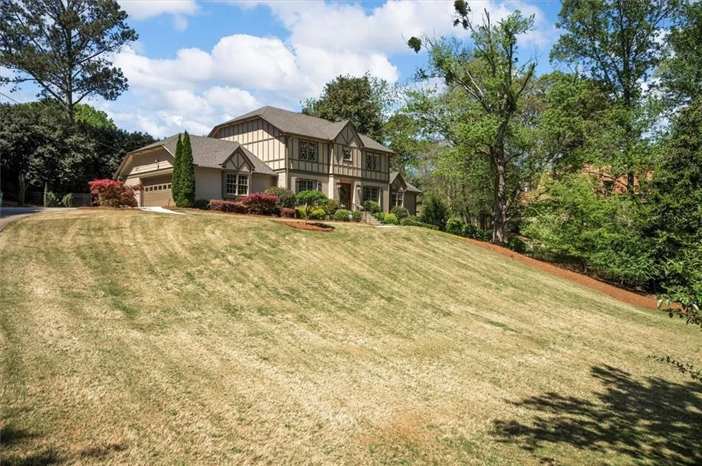 7525 Ball Mill Road, Sandy Springs, Georgia 30350, 5 Bedrooms Bedrooms, ,4 BathroomsBathrooms,Residential,Sold,7525 Ball Mill Road,7033918