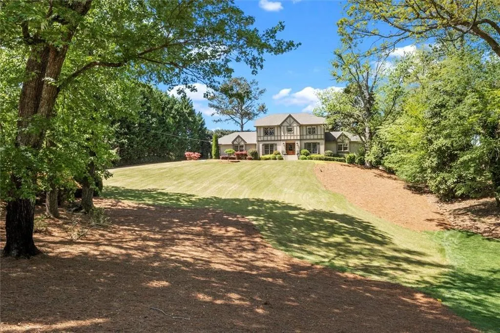 7525 Ball Mill Road, Sandy Springs, Georgia 30350, 5 Bedrooms Bedrooms, ,4 BathroomsBathrooms,Residential,Sold,7525 Ball Mill Road,7033918