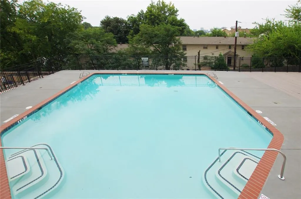 2479 Peachtree Road Ne Unit 211, Atlanta, Georgia 30305, 1 Bedroom Bedrooms, ,1 BathroomBathrooms,Residential,Sold,2479 Peachtree Road Ne Unit 211,6943446