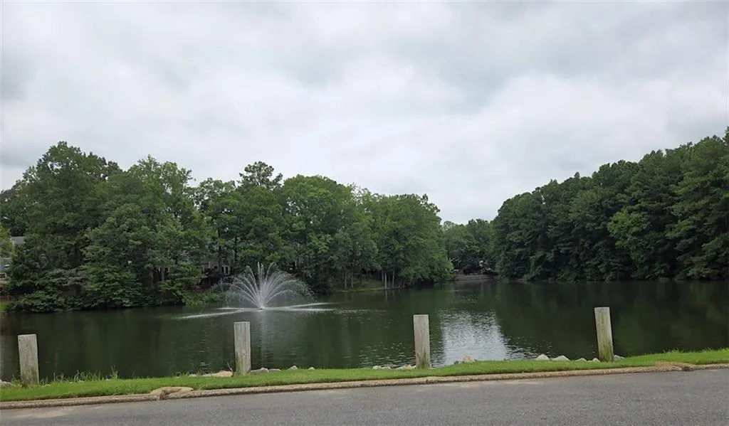 12 Waterford Court, Atlanta, Georgia 30328, 2 Bedrooms Bedrooms, ,2 BathroomsBathrooms,Residential,For Sale,12 Waterford Court,7628956
