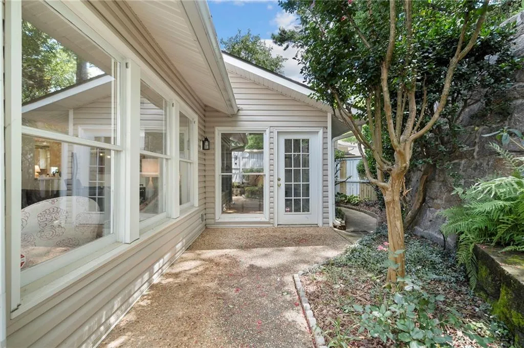 12 Waterford Court, Atlanta, Georgia 30328, 2 Bedrooms Bedrooms, ,2 BathroomsBathrooms,Residential,For Sale,12 Waterford Court,7628956