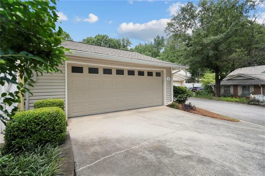 12 Waterford Court, Atlanta, Georgia 30328, 2 Bedrooms Bedrooms, ,2 BathroomsBathrooms,Residential,For Sale,12 Waterford Court,7628956