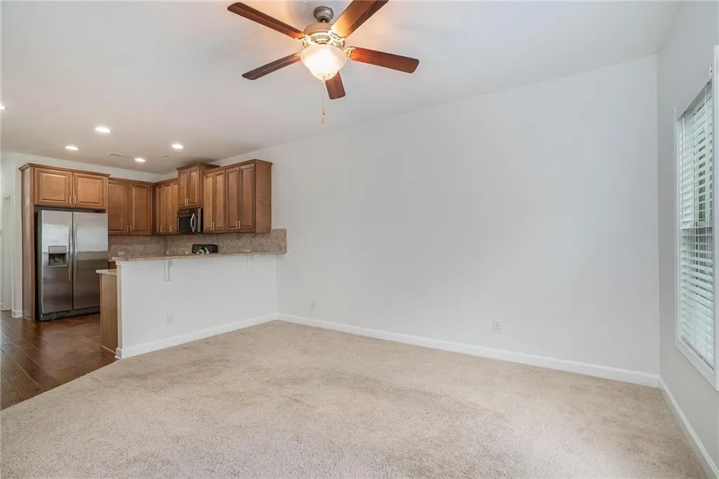 7485 Highland Bluff, Sandy Springs, Georgia 30328, 3 Bedrooms Bedrooms, ,3 BathroomsBathrooms,Residential,Sold,7485 Highland Bluff,7081497