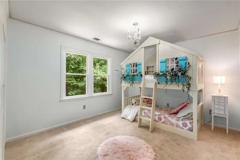 Upstairs secondary bedroom.