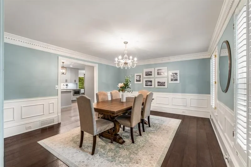 185 Marsh Glen Point, Sandy Springs, Georgia 30328, 5 Bedrooms Bedrooms, ,3 BathroomsBathrooms,Residential,Sold,185 Marsh Glen Point,7418630