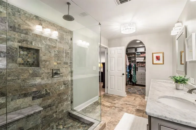 185 Marsh Glen Point, Sandy Springs, Georgia 30328, 5 Bedrooms Bedrooms, ,3 BathroomsBathrooms,Residential,Sold,185 Marsh Glen Point,7418630