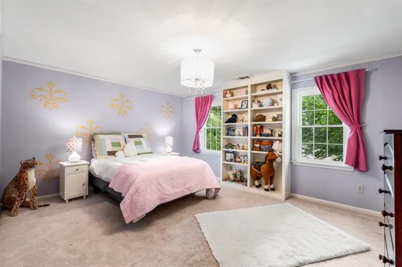 Upstairs secondary bedroom.