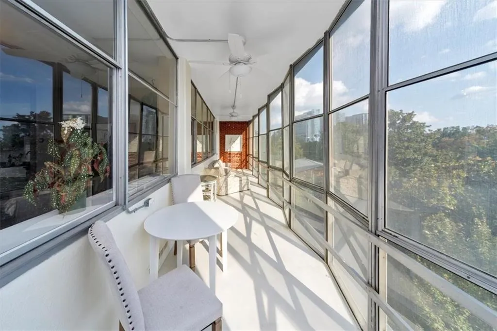 3060 Pharr Court North Nw Unit 423, Atlanta, Georgia 30305, 2 Bedrooms Bedrooms, ,1 BathroomBathrooms,Residential,For Sale,3060 Pharr Court North Nw Unit 423,7648668