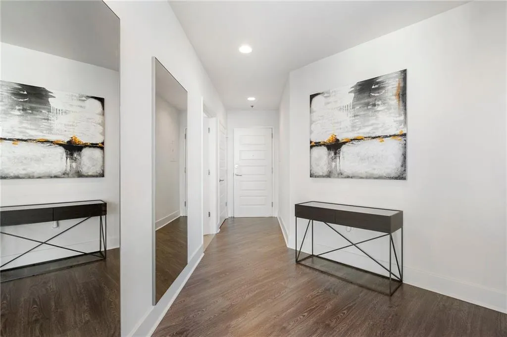 1080 Peachtree Street Ne Unit 1610, Atlanta, Georgia 30309, 2 Bedrooms Bedrooms, ,2 BathroomsBathrooms,Residential,For Sale,1080 Peachtree Street Ne Unit 1610,7545881