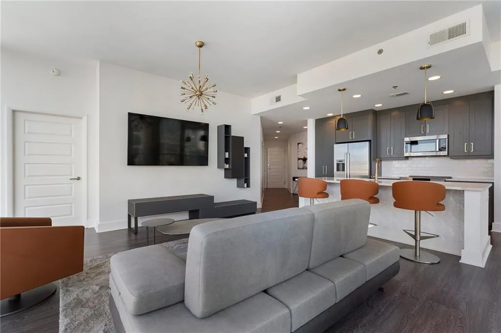 1080 Peachtree Street Ne Unit 1610, Atlanta, Georgia 30309, 2 Bedrooms Bedrooms, ,2 BathroomsBathrooms,Residential,For Sale,1080 Peachtree Street Ne Unit 1610,7545881