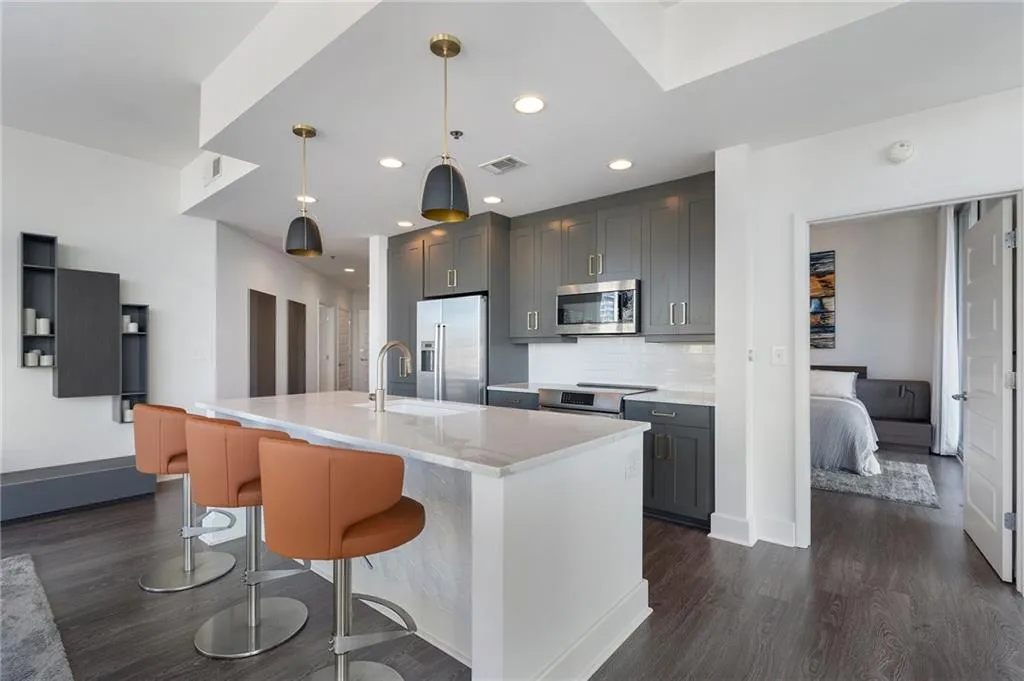 1080 Peachtree Street Ne Unit 1610, Atlanta, Georgia 30309, 2 Bedrooms Bedrooms, ,2 BathroomsBathrooms,Residential,For Sale,1080 Peachtree Street Ne Unit 1610,7545881