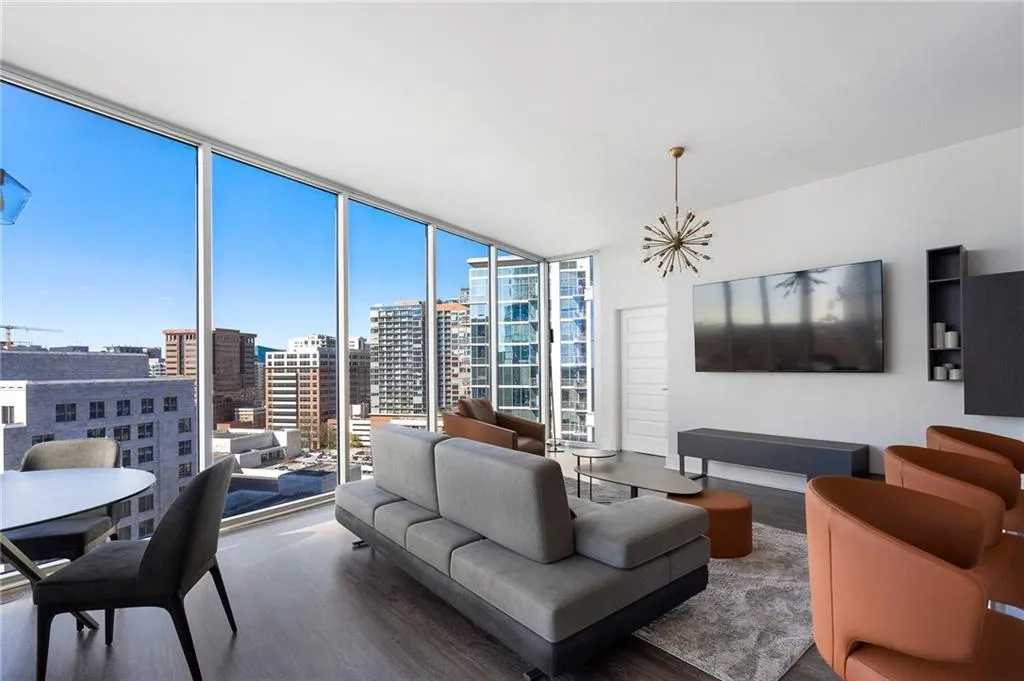 1080 Peachtree Street Ne Unit 1610, Atlanta, Georgia 30309, 2 Bedrooms Bedrooms, ,2 BathroomsBathrooms,Residential,For Sale,1080 Peachtree Street Ne Unit 1610,7545881