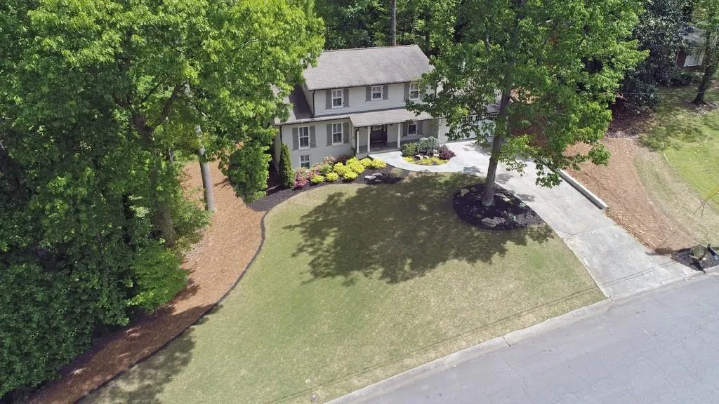 6565 Williamson Drive, Atlanta, Georgia 30328, 5 Bedrooms Bedrooms, ,4 BathroomsBathrooms,Residential,Sold,6565 Williamson Drive,6717693