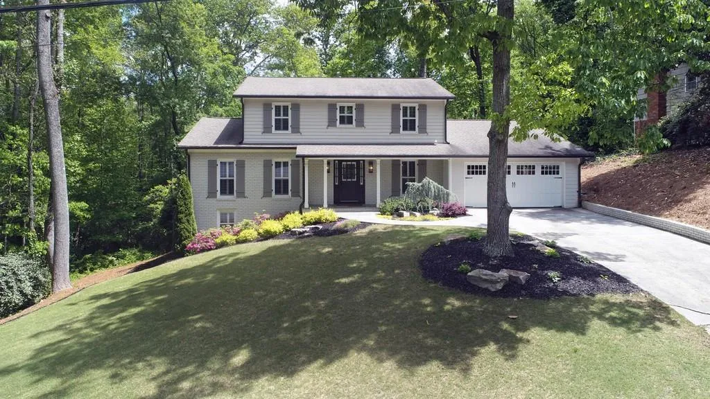 6565 Williamson Drive, Atlanta, Georgia 30328, 5 Bedrooms Bedrooms, ,4 BathroomsBathrooms,Residential,Sold,6565 Williamson Drive,6717693