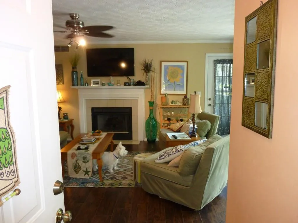 306 Gettysburg Place, Sandy Springs, Georgia 30350, 2 Bedrooms Bedrooms, ,2 BathroomsBathrooms,Residential,Sold,306 Gettysburg Place,6016126