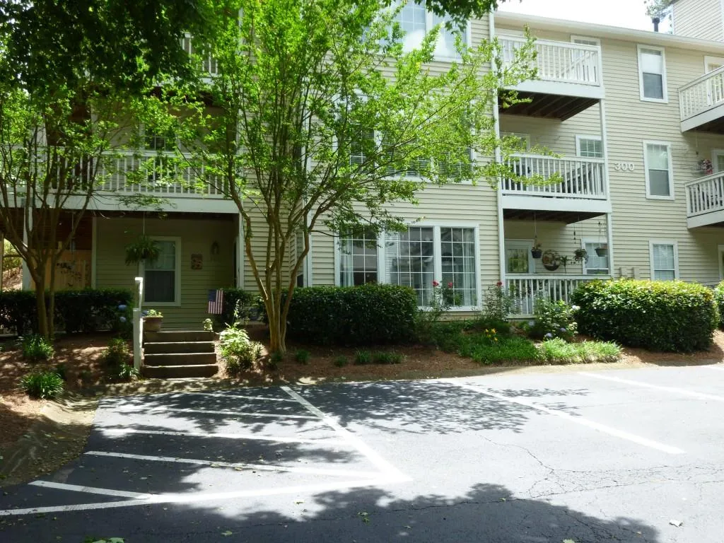 306 Gettysburg Place, Sandy Springs, Georgia 30350, 2 Bedrooms Bedrooms, ,2 BathroomsBathrooms,Residential,Sold,306 Gettysburg Place,6016126