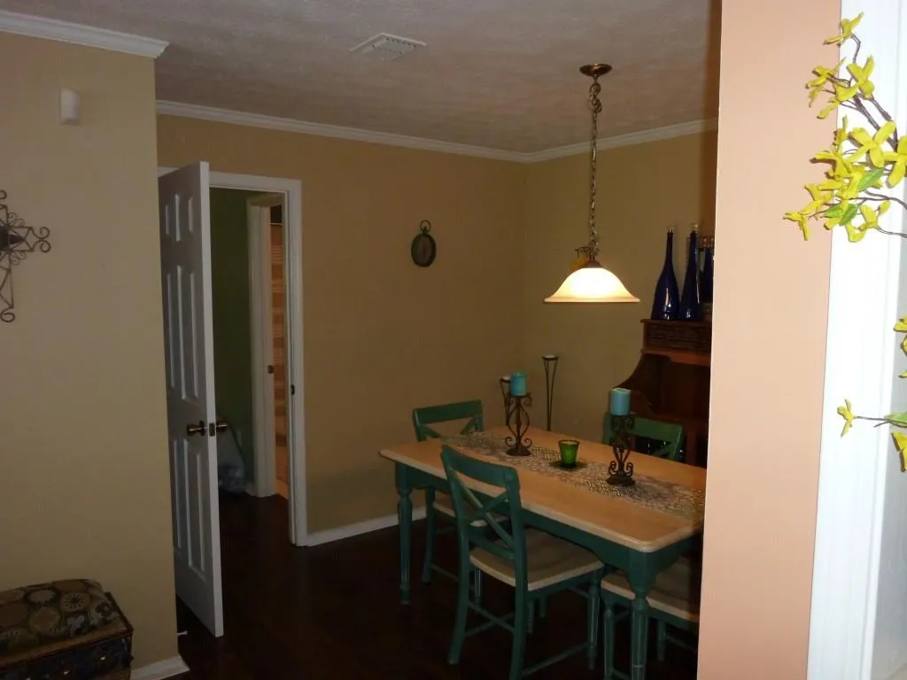 306 Gettysburg Place, Sandy Springs, Georgia 30350, 2 Bedrooms Bedrooms, ,2 BathroomsBathrooms,Residential,Sold,306 Gettysburg Place,6016126
