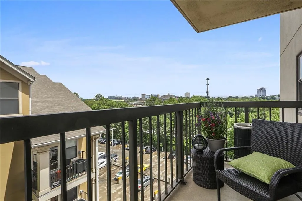 795 Hammond Drive Unit 705, Atlanta, Georgia 30328, 1 Bedroom Bedrooms, ,1 BathroomBathrooms,Residential,Sold,795 Hammond Drive Unit 705,6747289