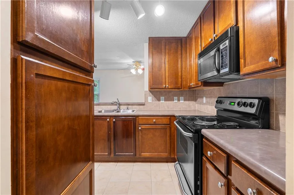 3650 Ashford Dunwoody Road Ne Unit 728, Atlanta, Georgia 30319, 2 Bedrooms Bedrooms, ,1 BathroomBathrooms,Residential,For Sale,3650 Ashford Dunwoody Road Ne Unit 728,7630781