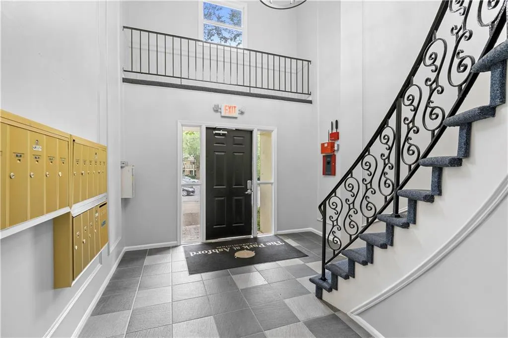 3650 Ashford Dunwoody Road Ne Unit 728, Atlanta, Georgia 30319, 2 Bedrooms Bedrooms, ,1 BathroomBathrooms,Residential,For Sale,3650 Ashford Dunwoody Road Ne Unit 728,7630781