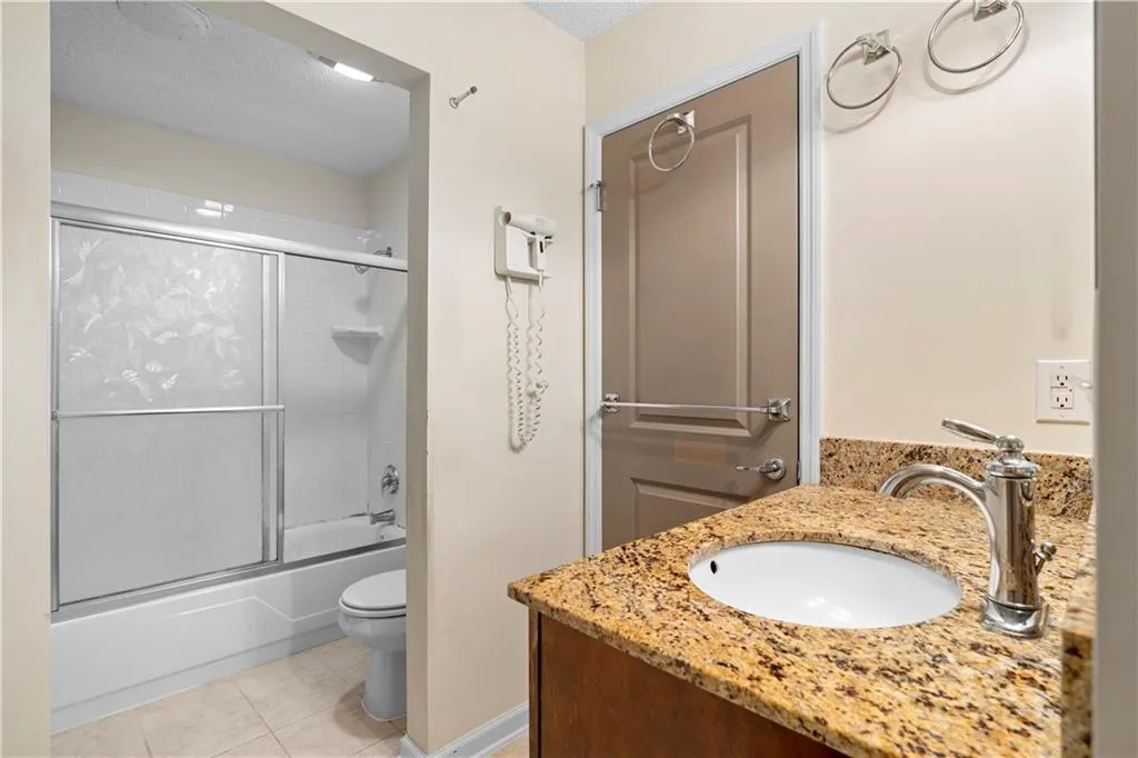 3650 Ashford Dunwoody Road Ne Unit 728, Atlanta, Georgia 30319, 2 Bedrooms Bedrooms, ,1 BathroomBathrooms,Residential,For Sale,3650 Ashford Dunwoody Road Ne Unit 728,7630781