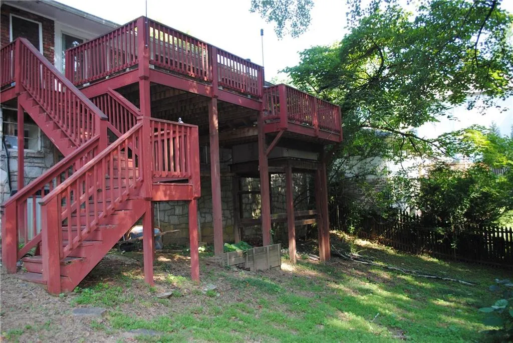 Stairs to yard