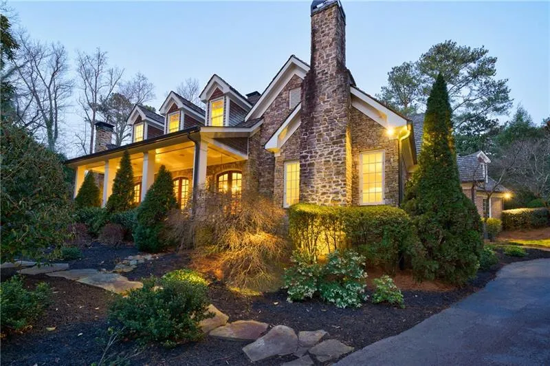 5855 Northside Drive, Sandy Springs, Georgia 30328, 6 Bedrooms Bedrooms, ,7 BathroomsBathrooms,Residential,Sold,5855 Northside Drive,7021741