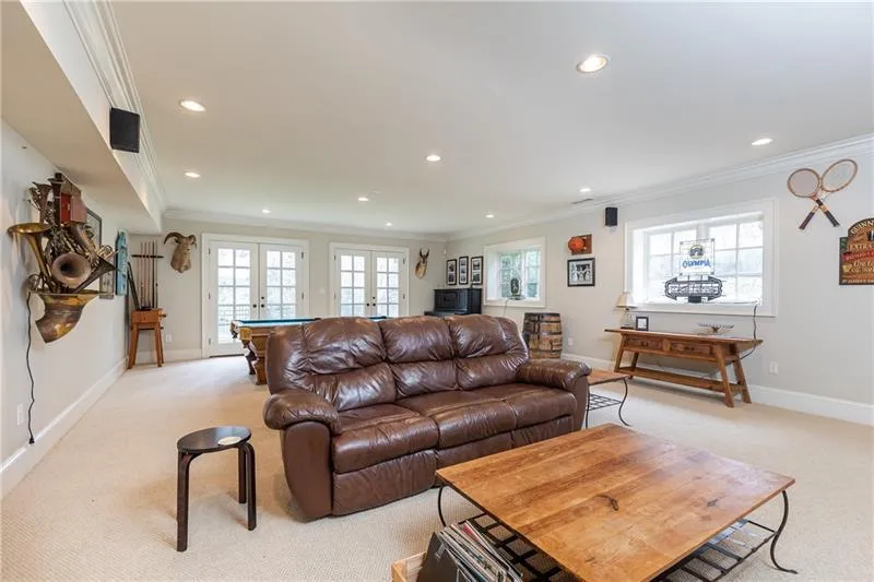 5855 Northside Drive, Sandy Springs, Georgia 30328, 6 Bedrooms Bedrooms, ,7 BathroomsBathrooms,Residential,Sold,5855 Northside Drive,7021741