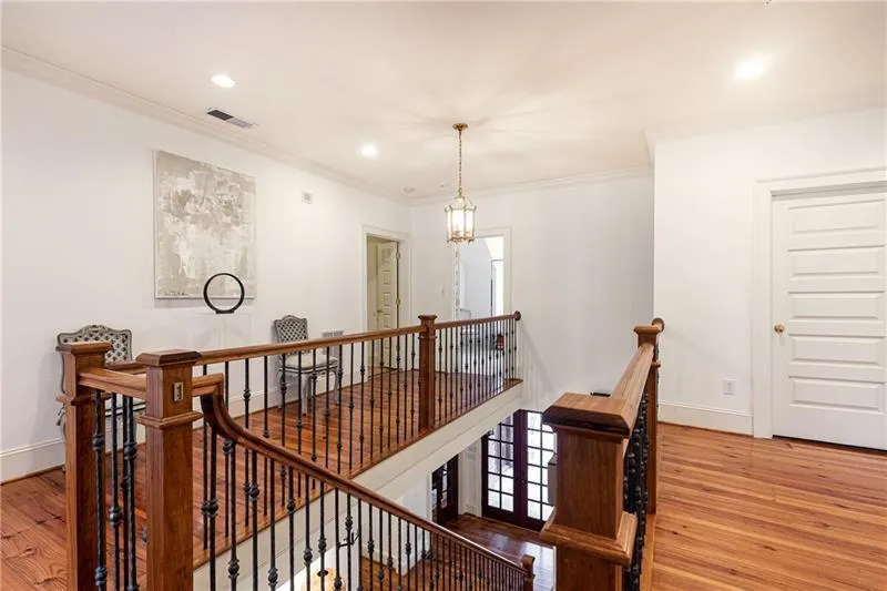 5855 Northside Drive, Sandy Springs, Georgia 30328, 6 Bedrooms Bedrooms, ,7 BathroomsBathrooms,Residential,Sold,5855 Northside Drive,7021741