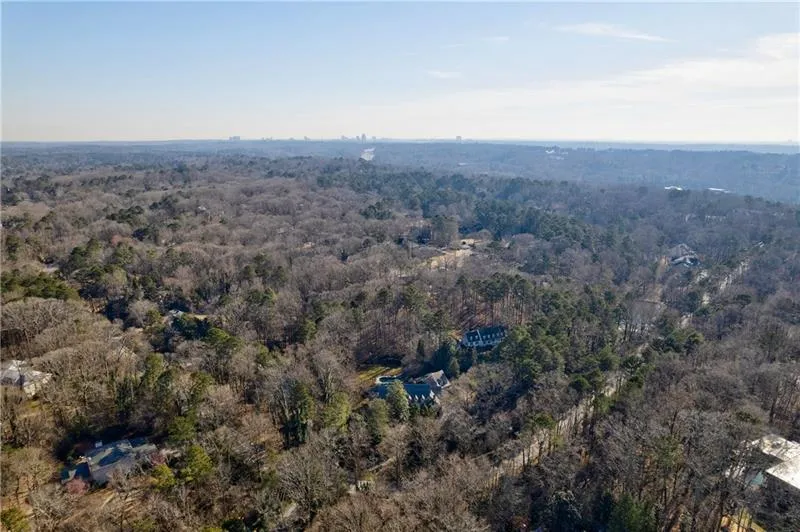 5855 Northside Drive, Sandy Springs, Georgia 30328, 6 Bedrooms Bedrooms, ,7 BathroomsBathrooms,Residential,Sold,5855 Northside Drive,7021741