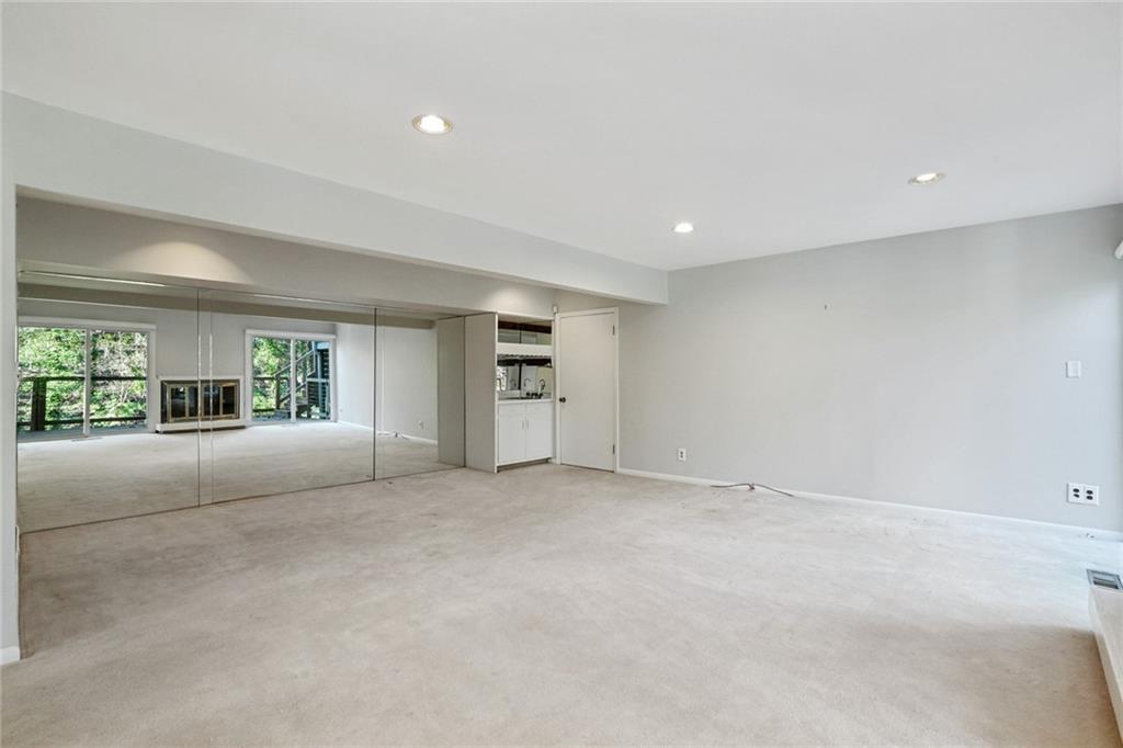 325 Elden Drive, Sandy Springs, Georgia 30342, 3 Bedrooms Bedrooms, ,2 BathroomsBathrooms,Residential,Sold,325 Elden Drive,7318545