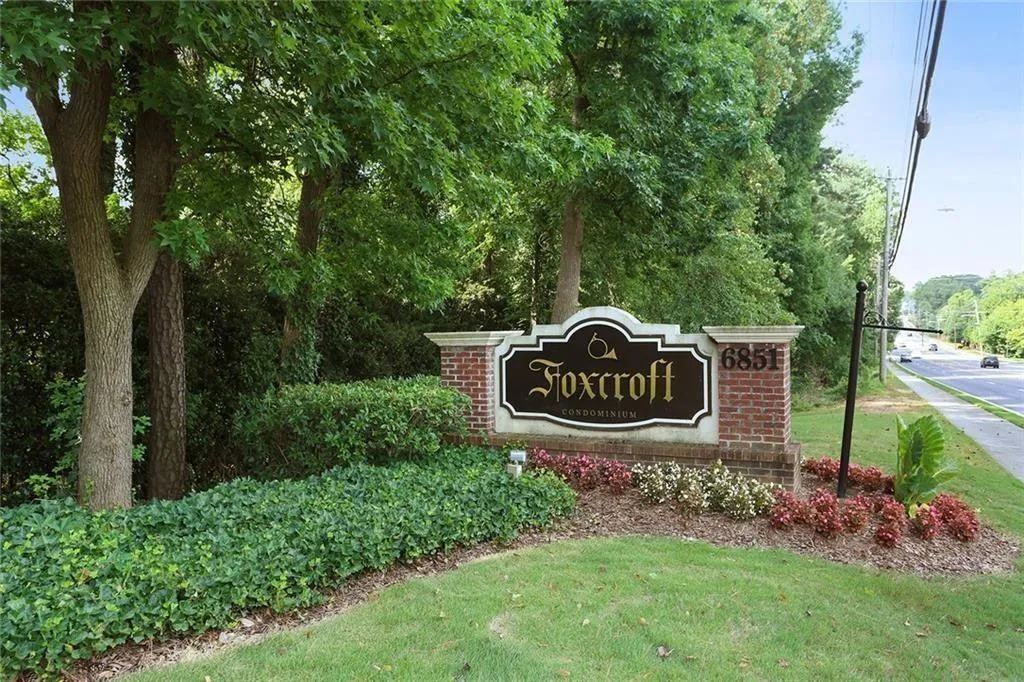 6851 Roswell Road Unit O11, Sandy Springs, Georgia 30328, 3 Bedrooms Bedrooms, ,2 BathroomsBathrooms,Residential,Sold,6851 Roswell Road Unit O11,6698247