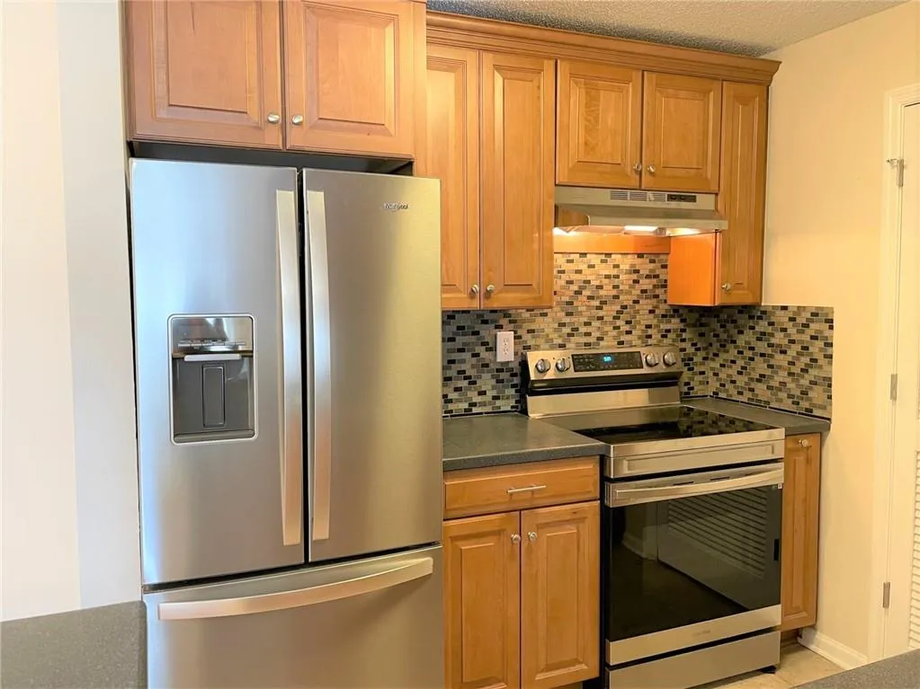 521 Granville Court, Sandy Springs, Georgia 30328, 1 Bedroom Bedrooms, ,1 BathroomBathrooms,Residential,Sold,521 Granville Court,7003332