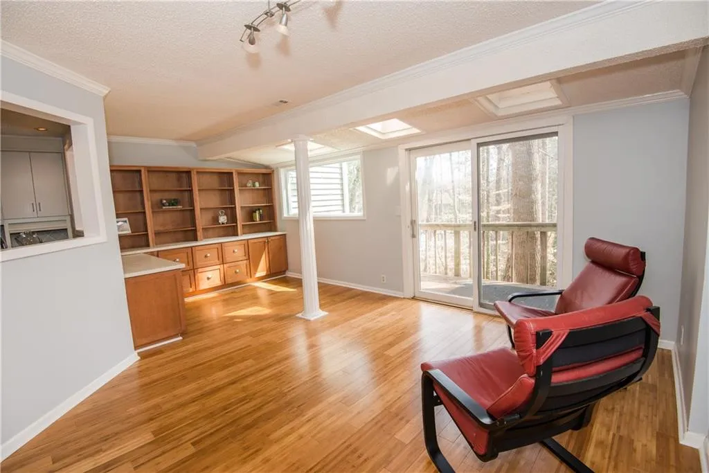 26 Dunwoody Springs Drive, Atlanta, Georgia 30328, 3 Bedrooms Bedrooms, ,2 BathroomsBathrooms,Residential,Sold,26 Dunwoody Springs Drive,5661877