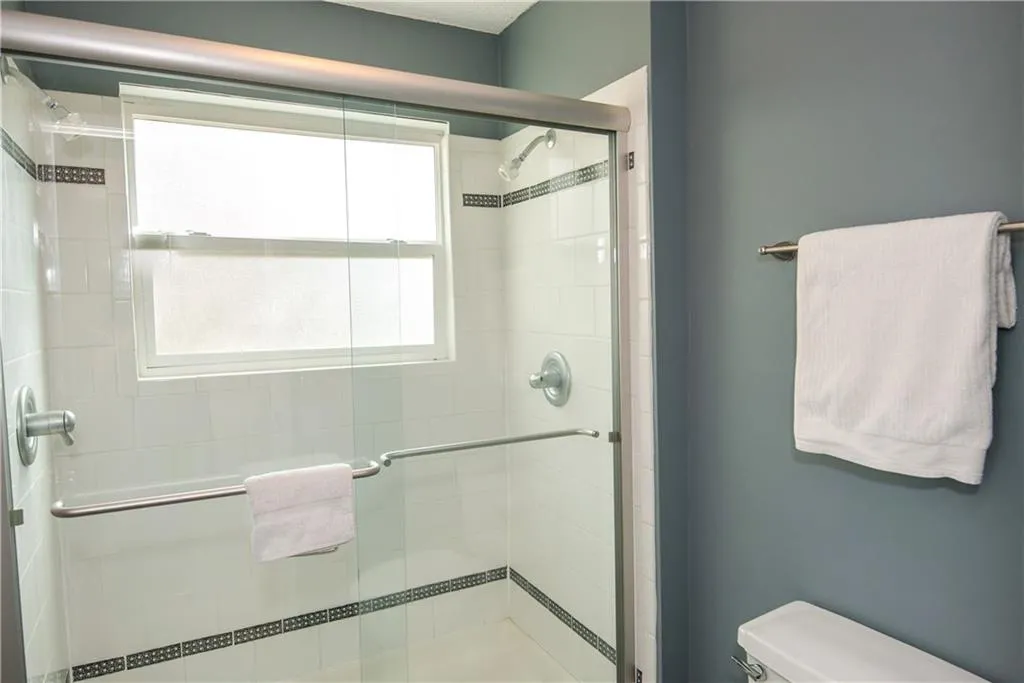 26 Dunwoody Springs Drive, Atlanta, Georgia 30328, 3 Bedrooms Bedrooms, ,2 BathroomsBathrooms,Residential,Sold,26 Dunwoody Springs Drive,5661877