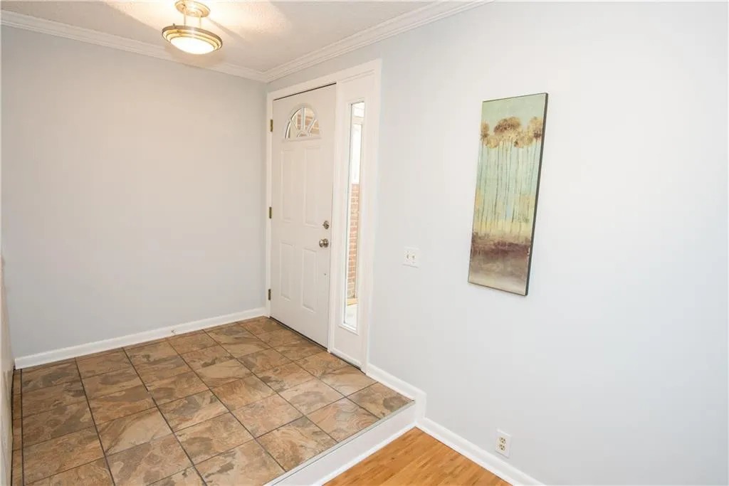 26 Dunwoody Springs Drive, Atlanta, Georgia 30328, 3 Bedrooms Bedrooms, ,2 BathroomsBathrooms,Residential,Sold,26 Dunwoody Springs Drive,5661877