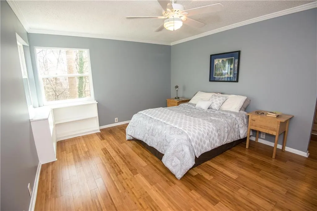 26 Dunwoody Springs Drive, Atlanta, Georgia 30328, 3 Bedrooms Bedrooms, ,2 BathroomsBathrooms,Residential,Sold,26 Dunwoody Springs Drive,5661877