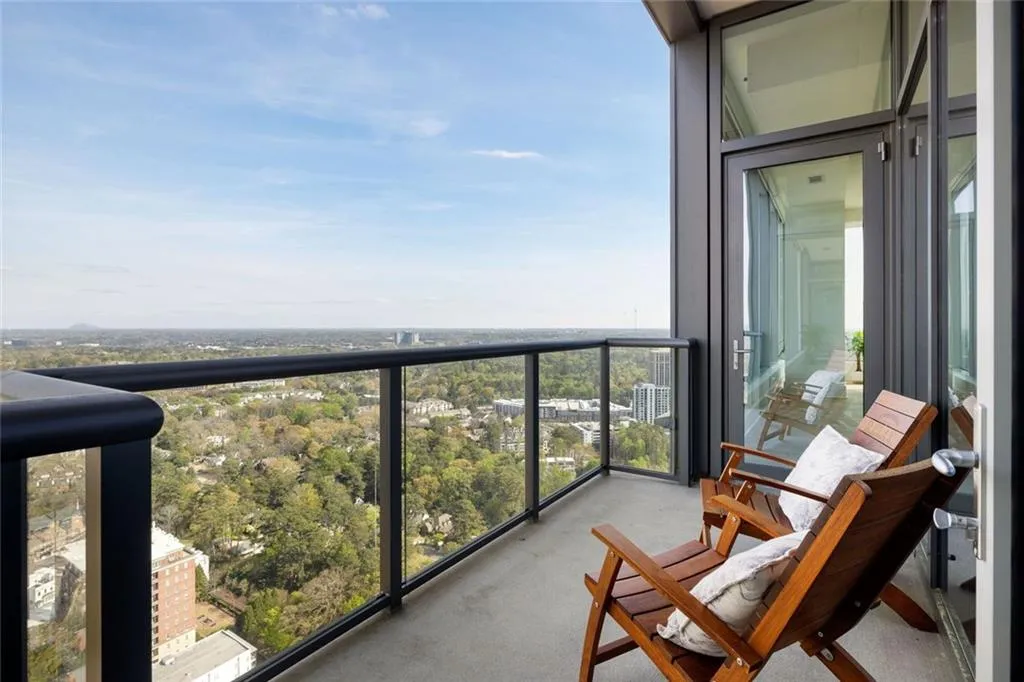 3630 Peachtree Ne Unit #3302, Atlanta, Georgia 30326, 3 Bedrooms Bedrooms, 0 ,3 BathroomsBathrooms,Residential,For Sale,3630 Peachtree Ne Unit #3302,7750619