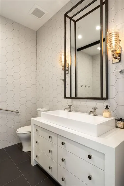 3630 Peachtree Ne Unit #3302, Atlanta, Georgia 30326, 3 Bedrooms Bedrooms, 0 ,3 BathroomsBathrooms,Residential,For Sale,3630 Peachtree Ne Unit #3302,7750619