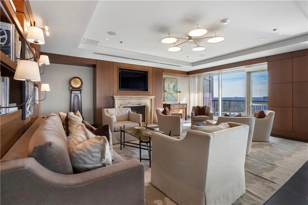 3630 Peachtree Ne Unit #3302, Atlanta, Georgia 30326, 3 Bedrooms Bedrooms, 0 ,3 BathroomsBathrooms,Residential,For Sale,3630 Peachtree Ne Unit #3302,7750619