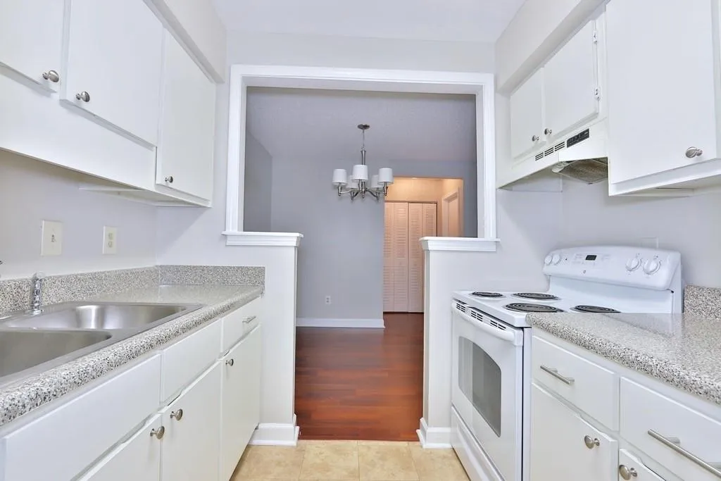 1203 Wingate Way, Sandy Springs, Georgia 30350, 2 Bedrooms Bedrooms, ,2 BathroomsBathrooms,Residential,Sold,1203 Wingate Way,6572359