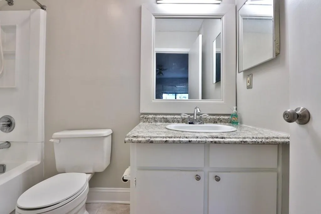 1203 Wingate Way, Sandy Springs, Georgia 30350, 2 Bedrooms Bedrooms, ,2 BathroomsBathrooms,Residential,Sold,1203 Wingate Way,6572359