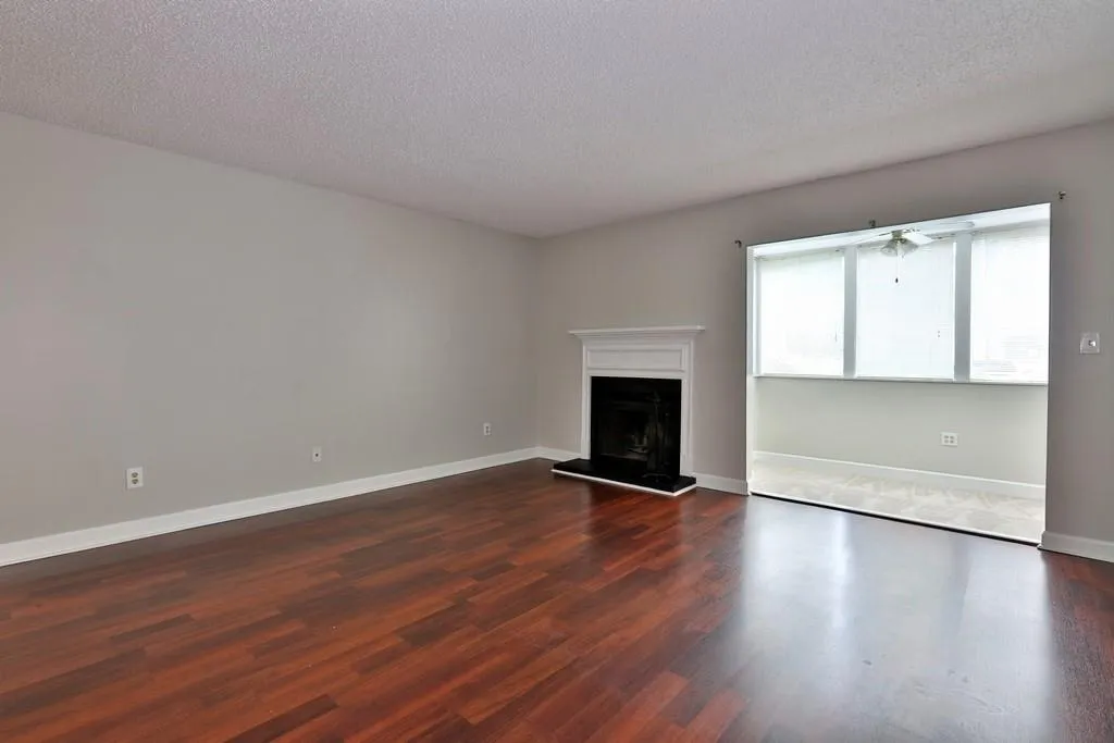 1203 Wingate Way, Sandy Springs, Georgia 30350, 2 Bedrooms Bedrooms, ,2 BathroomsBathrooms,Residential,Sold,1203 Wingate Way,6572359