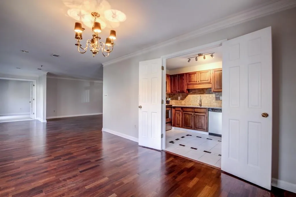 3201 Lenox Road Ne Unit 19, Atlanta, Georgia 30324, 2 Bedrooms Bedrooms, ,2 BathroomsBathrooms,Residential,Sold,3201 Lenox Road Ne Unit 19,5781264