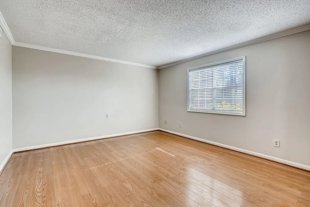 6900 Roswell Unit F8, Atlanta, Georgia 30328, 2 Bedrooms Bedrooms, ,2 BathroomsBathrooms,Residential,Sold,6900 Roswell Unit F8,6819627