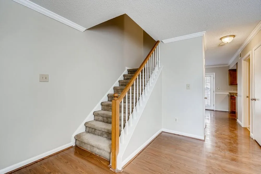 6900 Roswell Unit F8, Atlanta, Georgia 30328, 2 Bedrooms Bedrooms, ,2 BathroomsBathrooms,Residential,Sold,6900 Roswell Unit F8,6819627