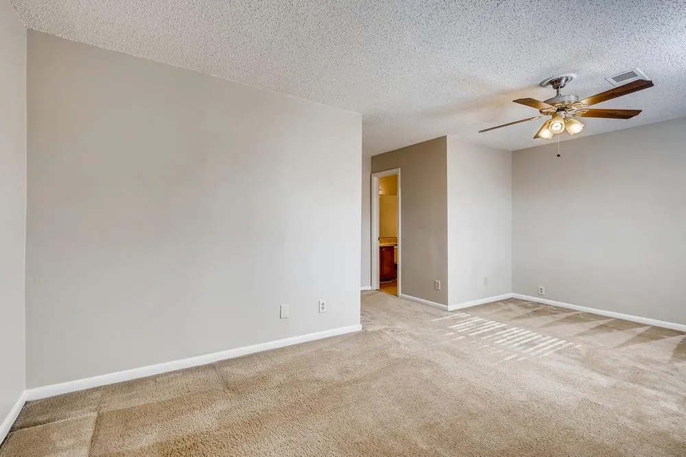6900 Roswell Unit F8, Atlanta, Georgia 30328, 2 Bedrooms Bedrooms, ,2 BathroomsBathrooms,Residential,Sold,6900 Roswell Unit F8,6819627